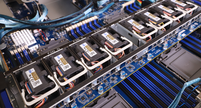 G4L3‑ZD1‑LAX5 GPU Server